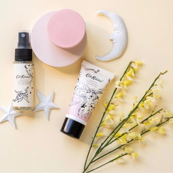 NEW BLISSFUL SLEEP GIFT SET Silk Pillowcase/Eye Mask/Journal & Aromatherapy Set - Picture 3 of 12